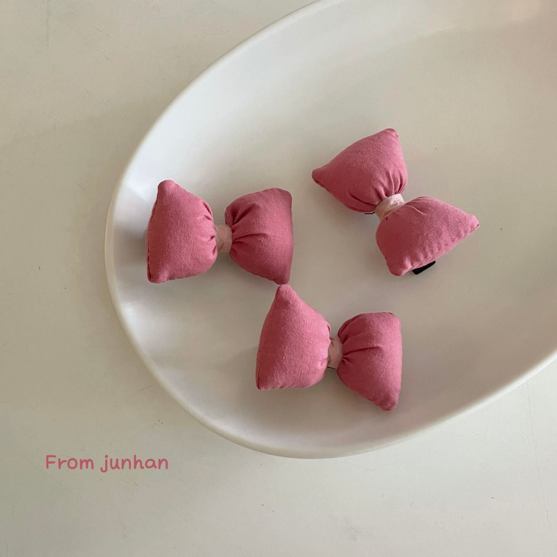 Puffer Bow Clip