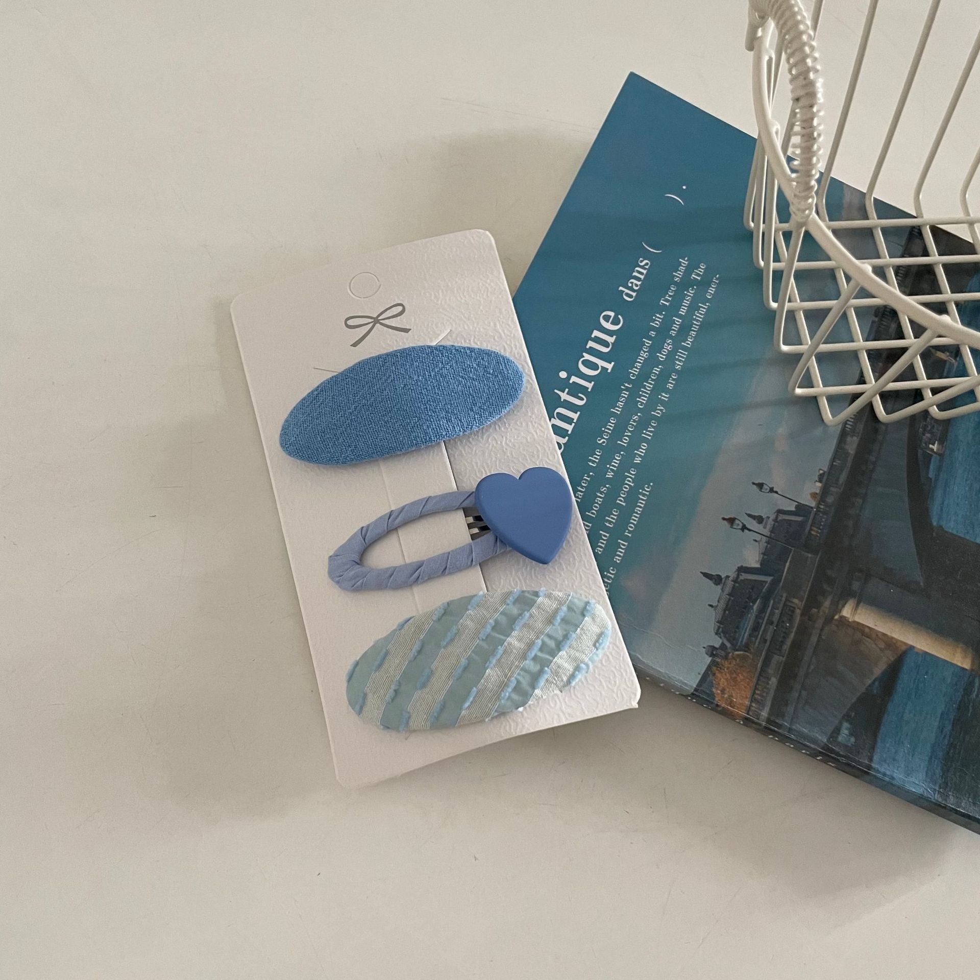 Blue Enthusiastic Hairpin