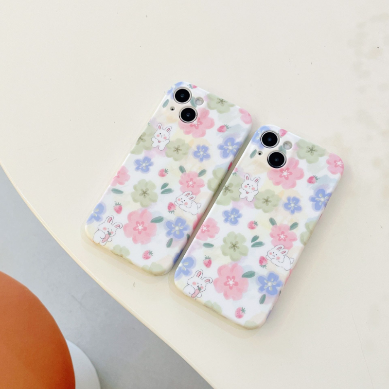 Oilpaint Bunny Floral Case