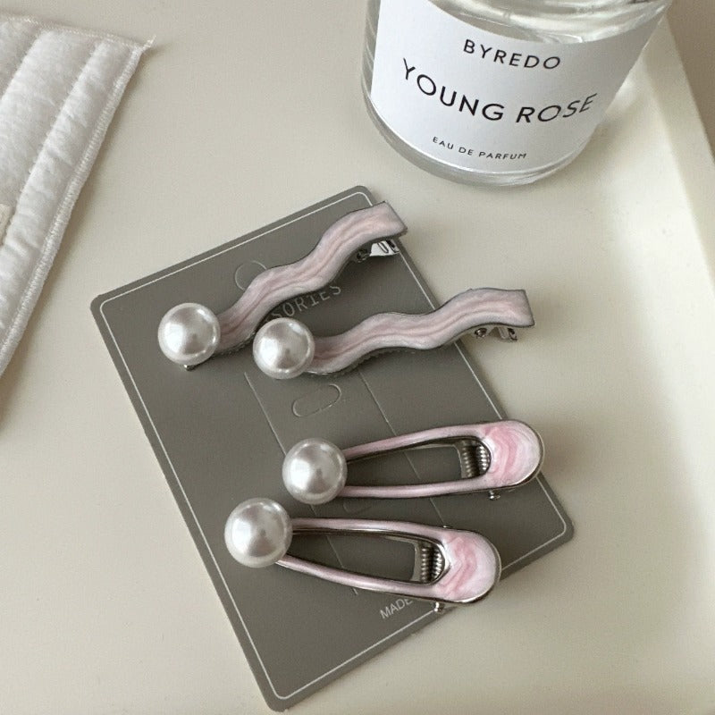 Elegant Pink Pearl Bobby Clips