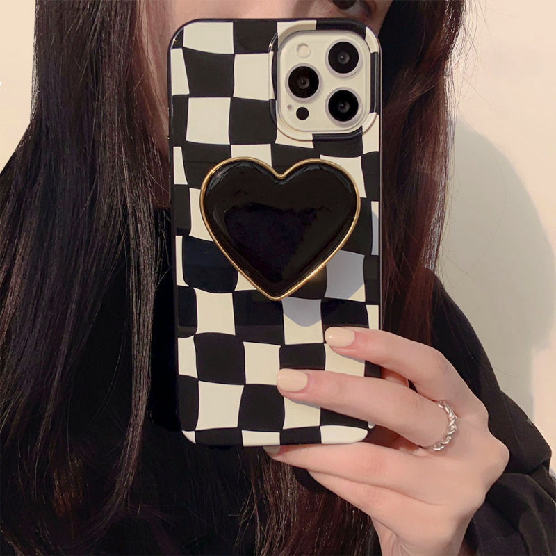 Checkerboard Heart Pop Socket Case