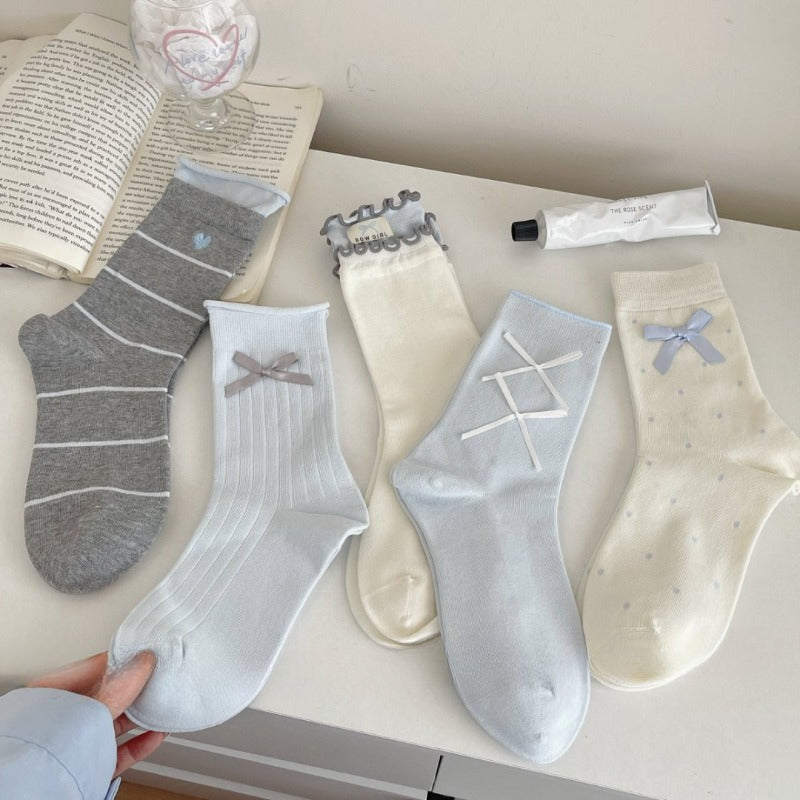 Embroidered Heart Stripe Socks