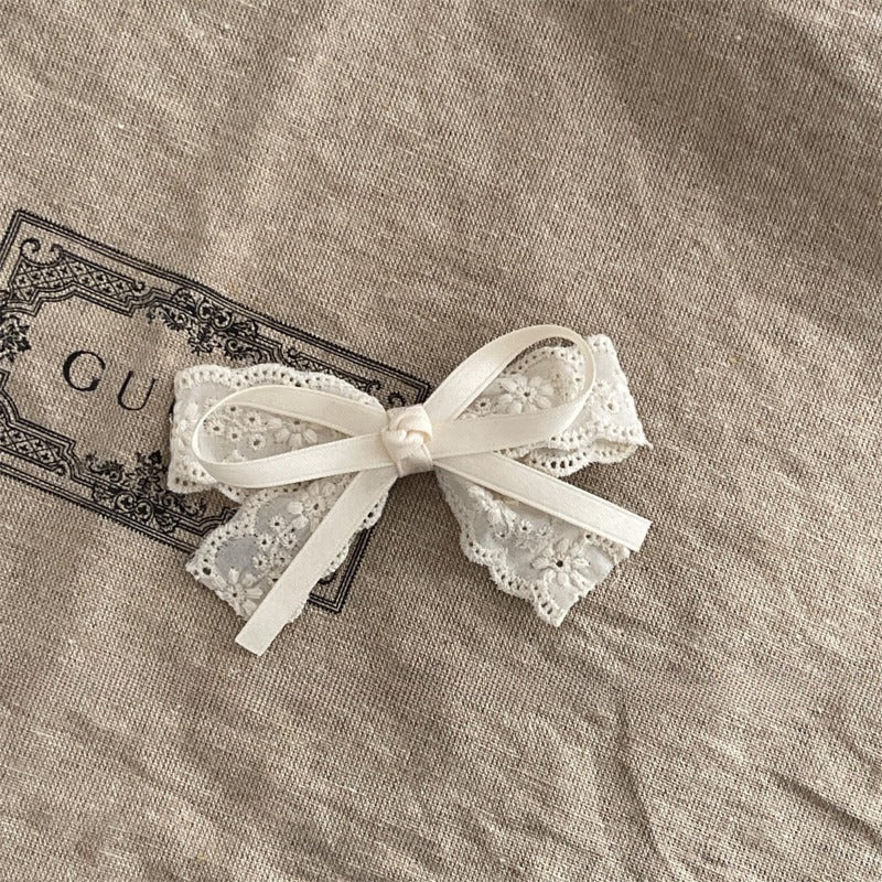 Elegant Lace Pearl Bow Clip