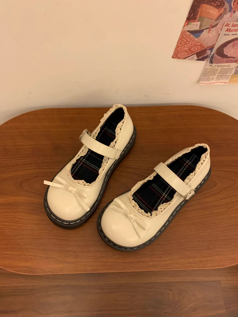 Classic Scalloped Girls' Mary Jane Shoes