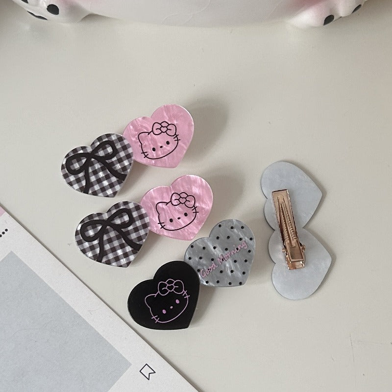 Adorable Hello Kitty Heart Clips