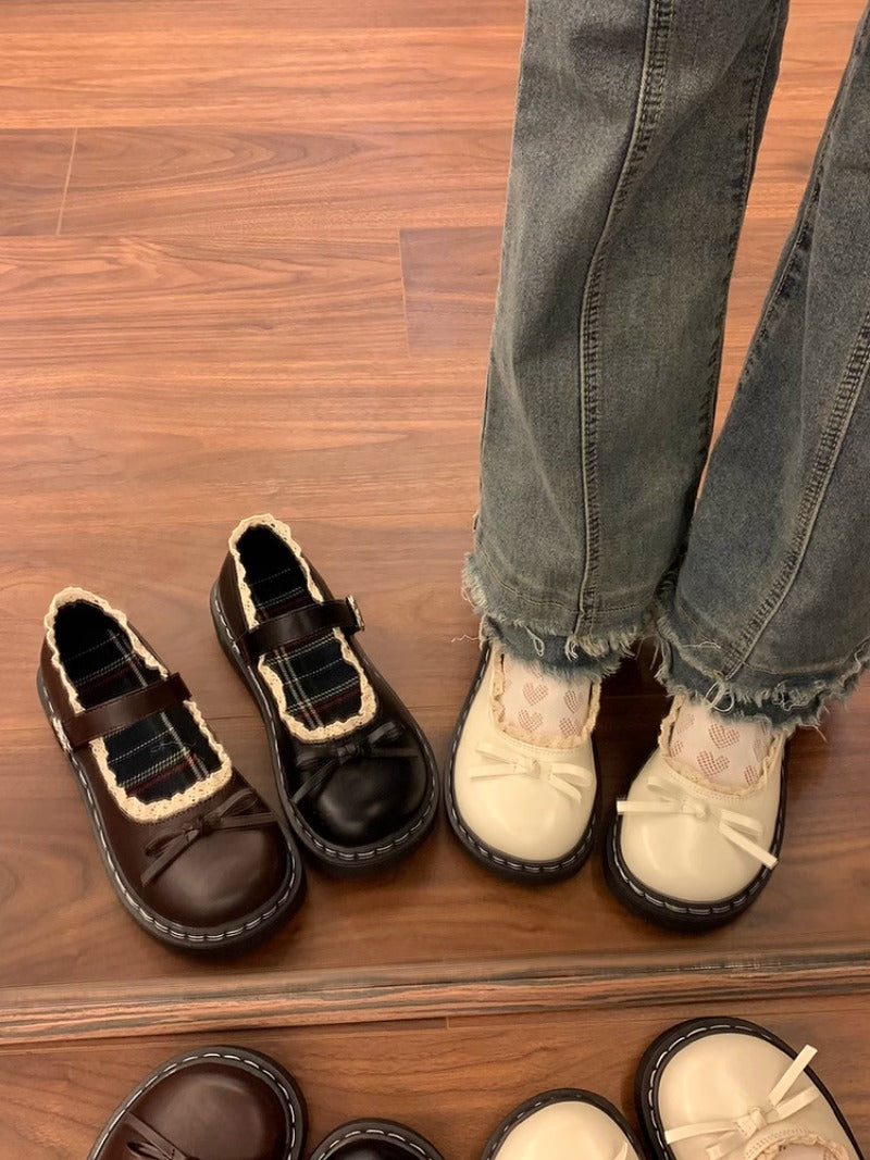 Classic Scalloped Girls' Mary Jane Shoes