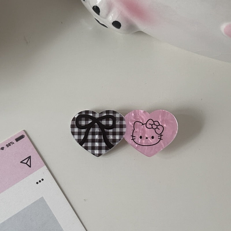 Adorable Hello Kitty Heart Clips