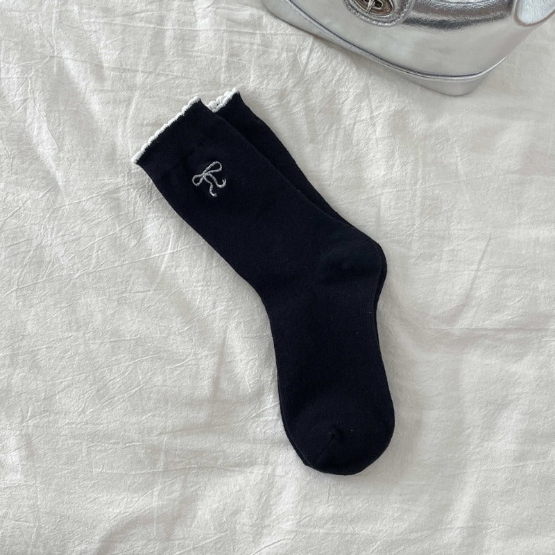 Scalloped Edge Bow Socks
