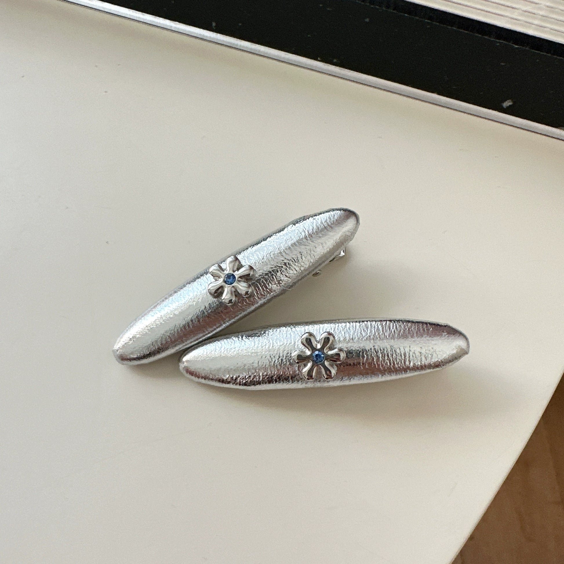 Erica Silver Hair Clip