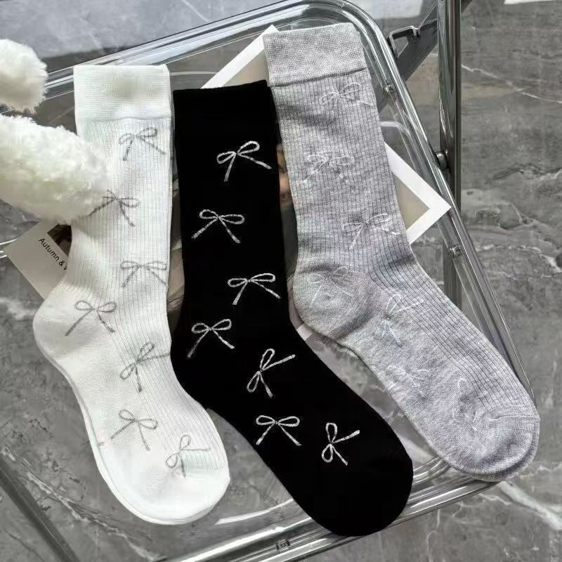 Embroidered Bow Ribbed Socks