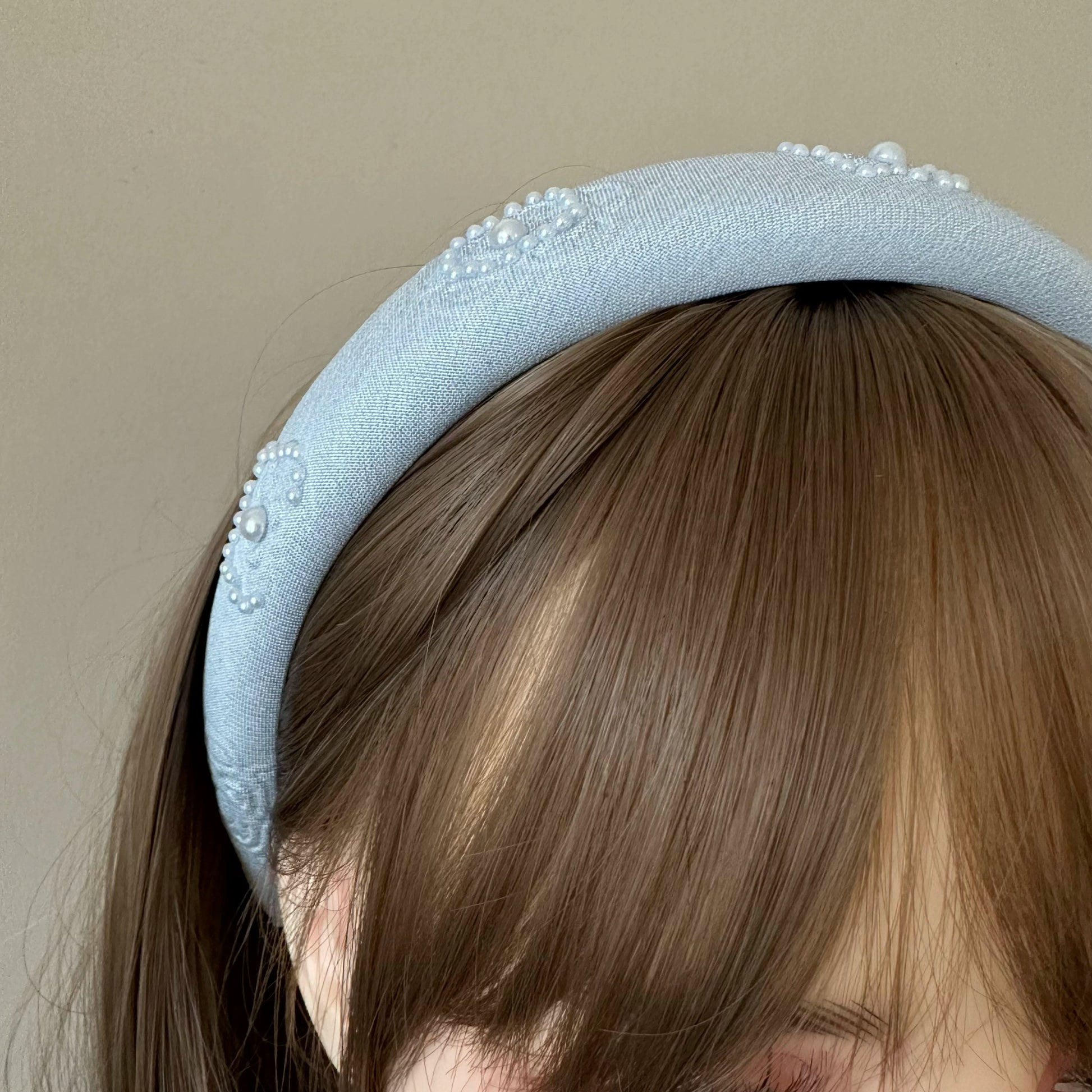 Pearl Embroidered Hair Accessory Set