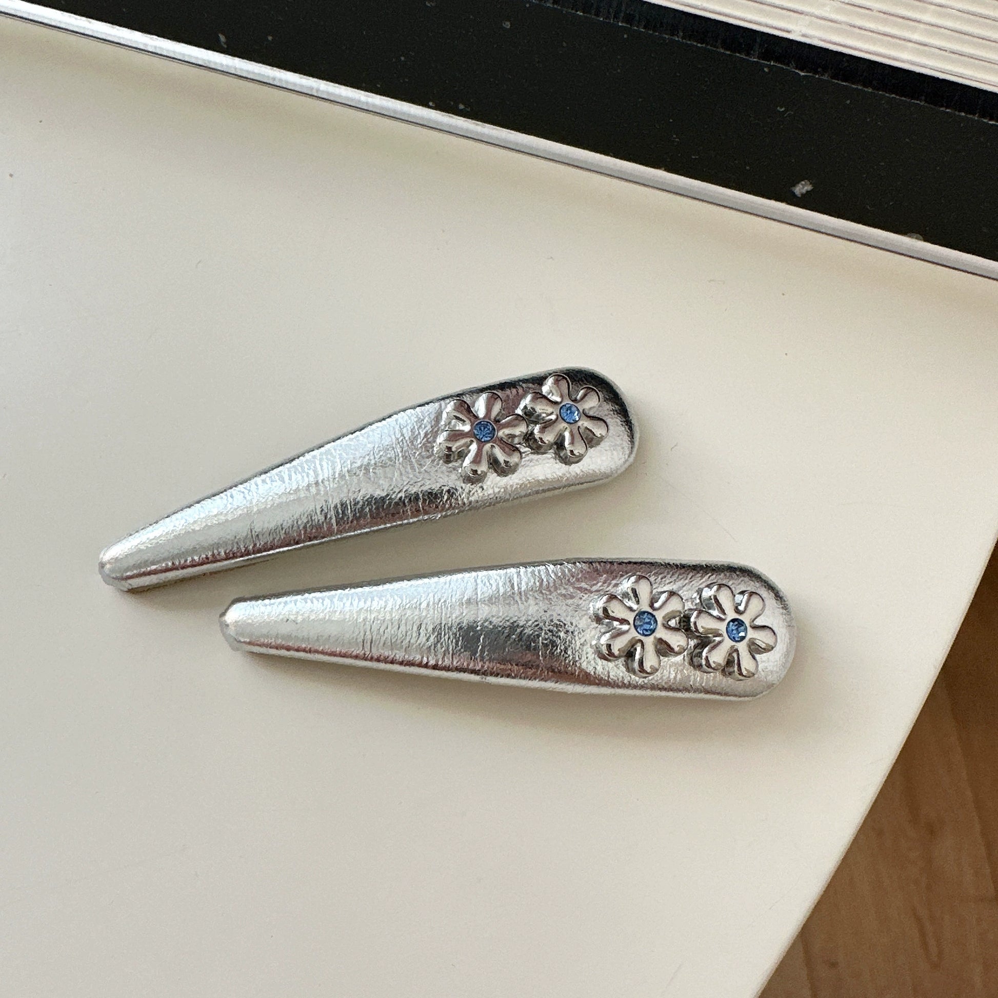 Erica Silver Hair Clip