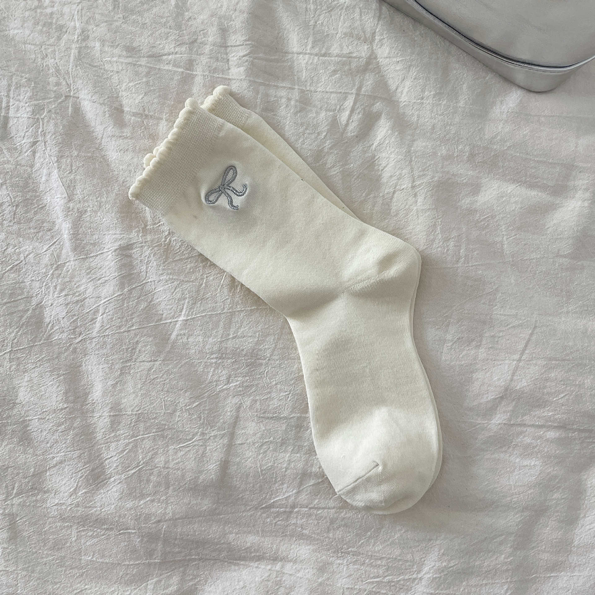 Scalloped Edge Bow Socks