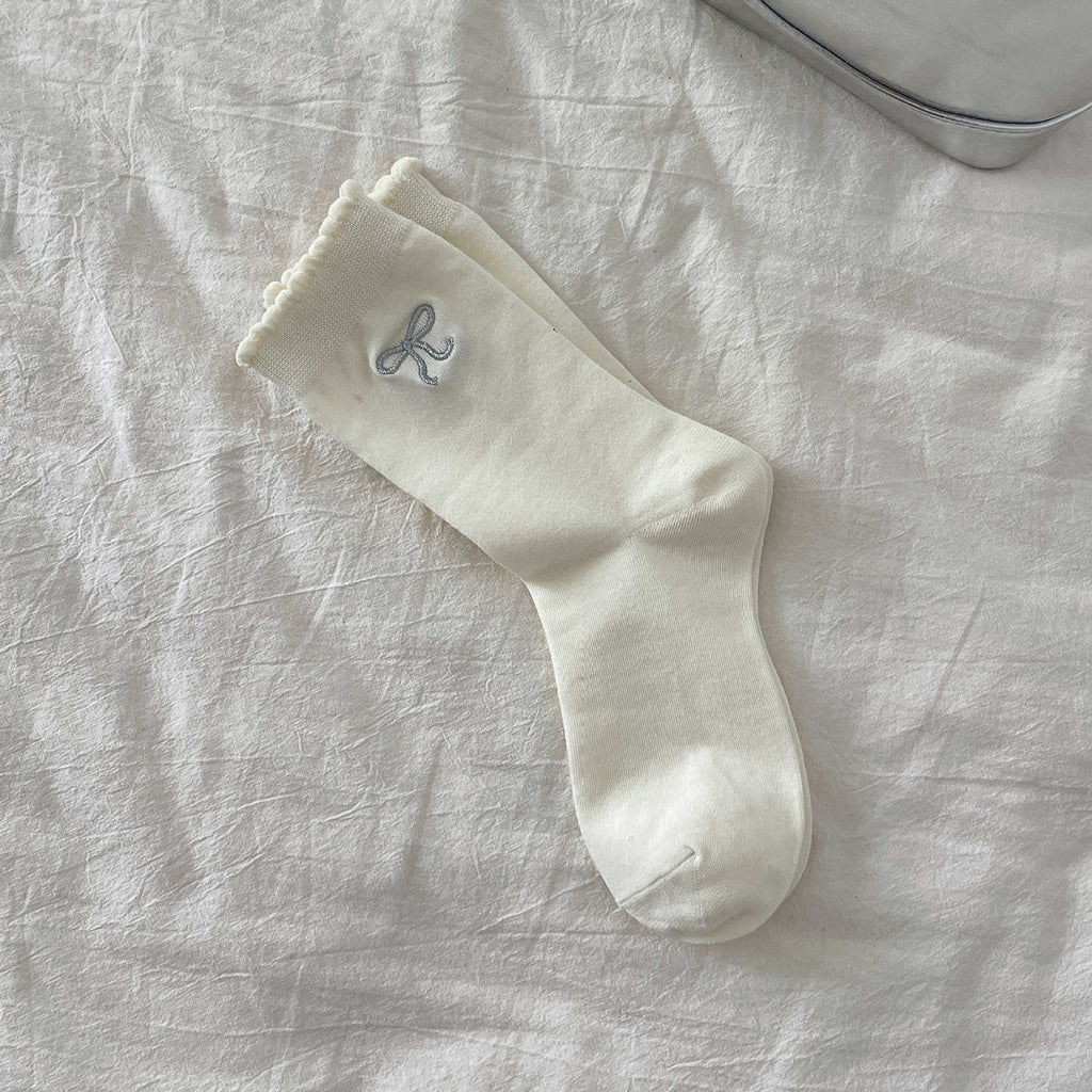 Scalloped Edge Bow Socks