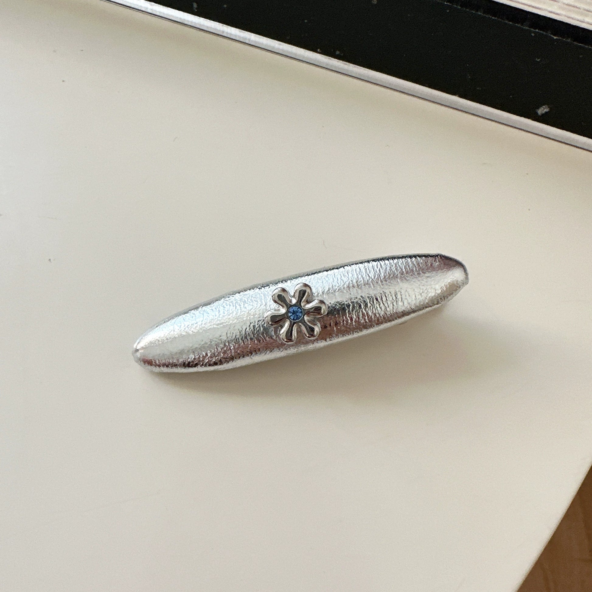 Erica Silver Hair Clip