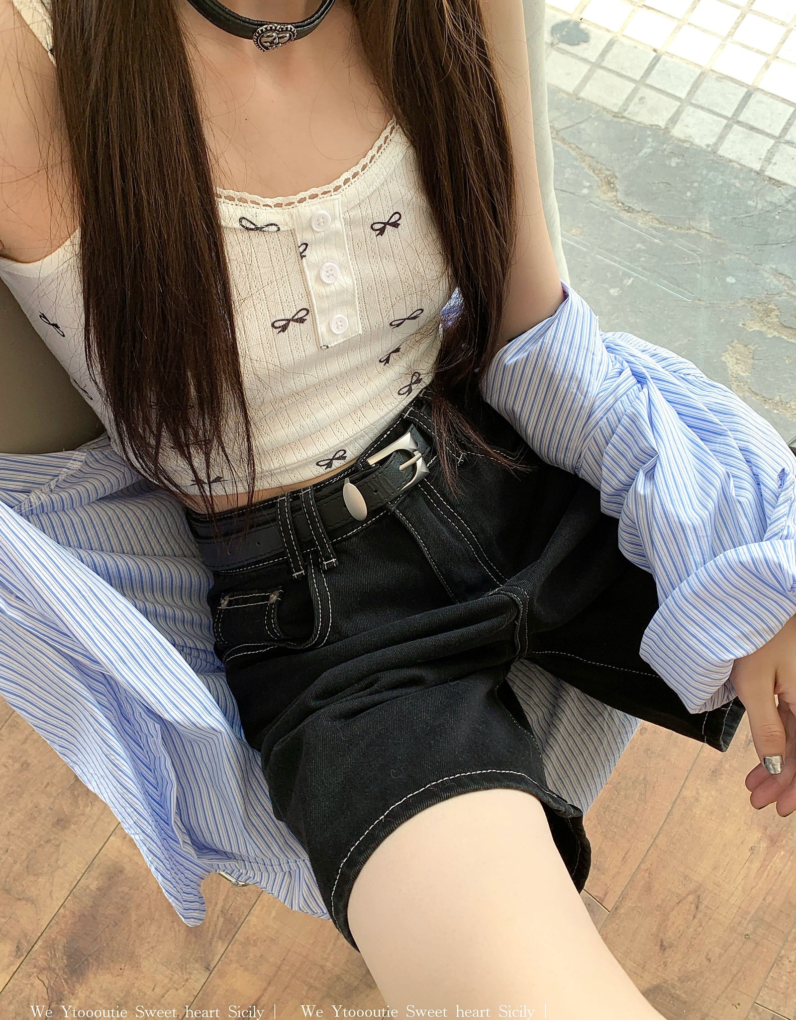 Casual High-Waisted Black Denim Shorts