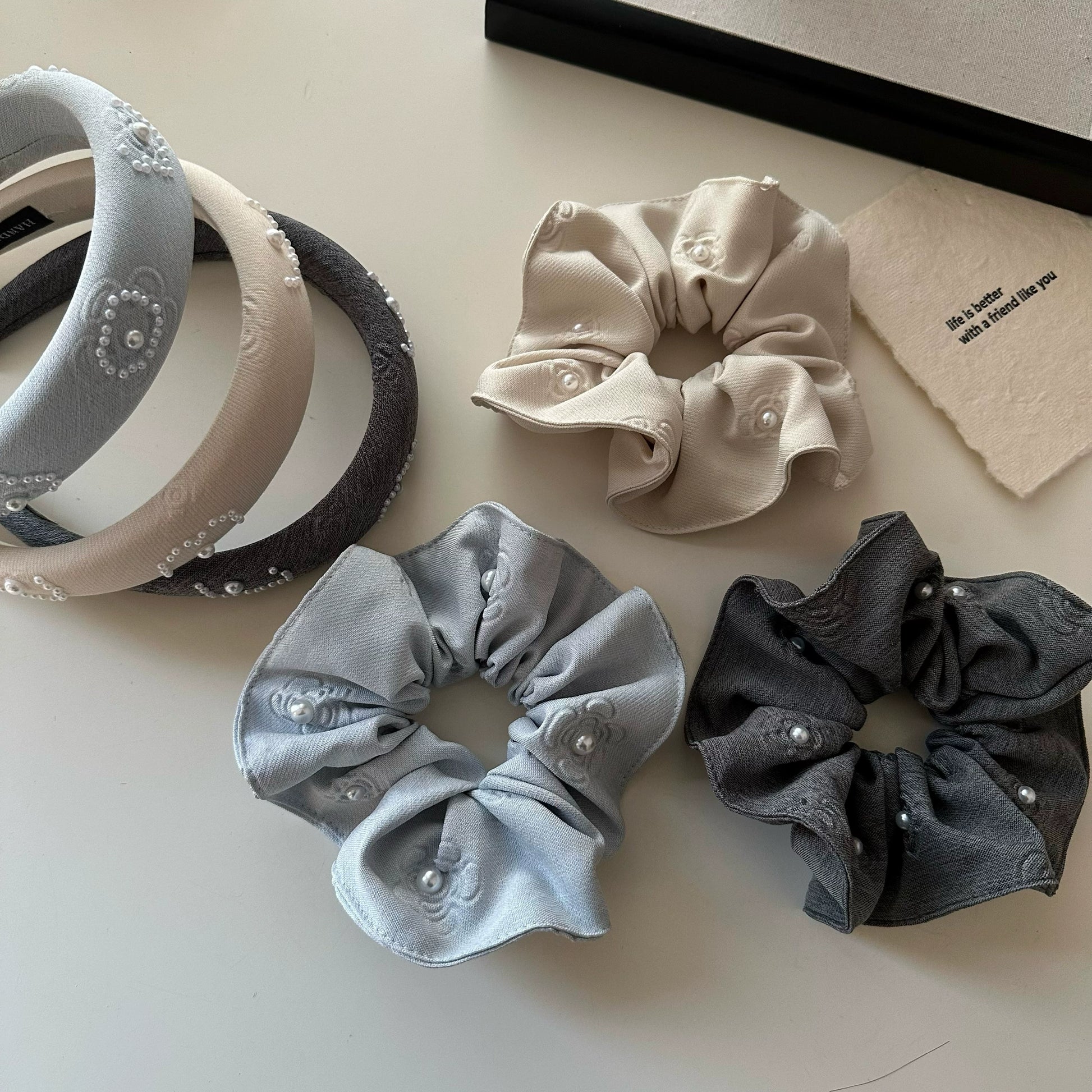 Pearl Embroidered Hair Accessory Set