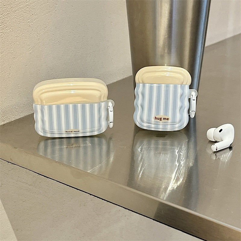 Hug Me Airpods Case