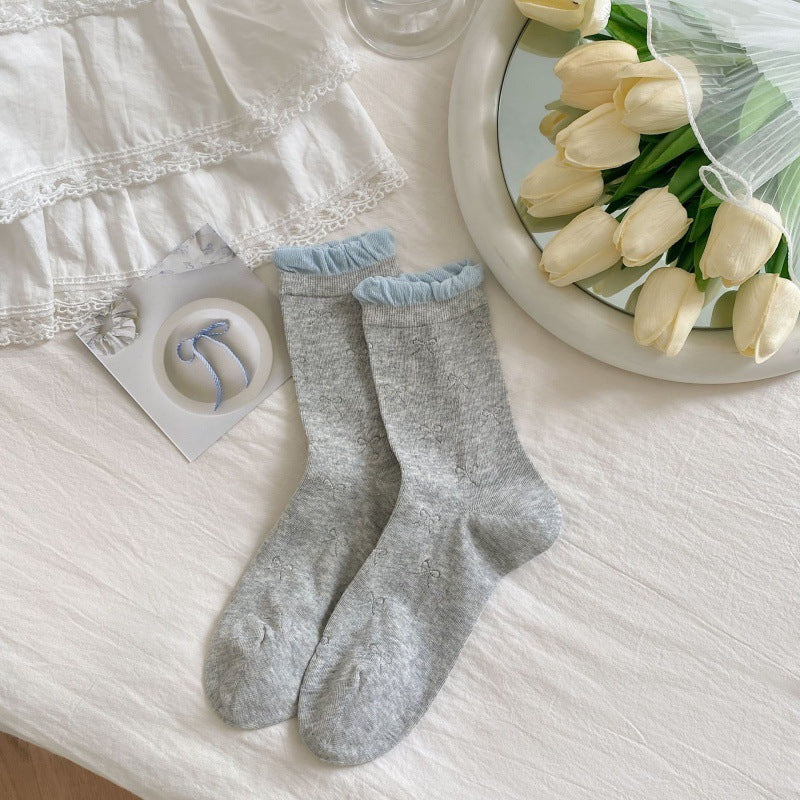 Scalloped Bow Embossed Socks
