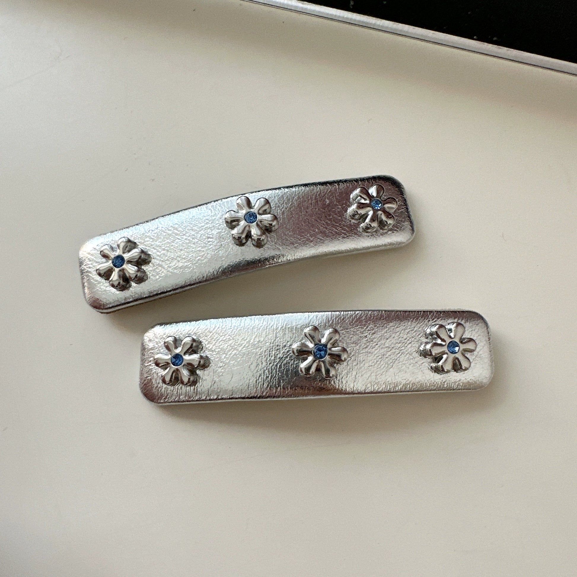 Erica Silver Hair Clip