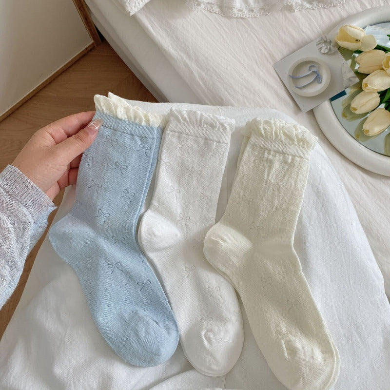 Scalloped Bow Embossed Socks