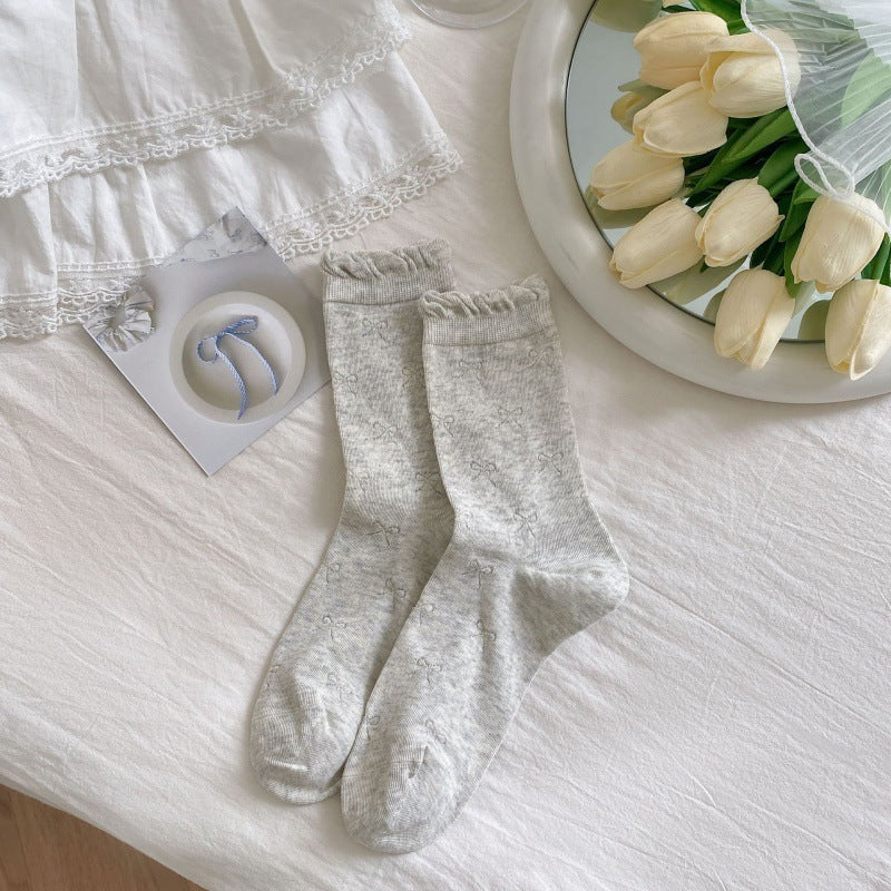 Scalloped Bow Embossed Socks