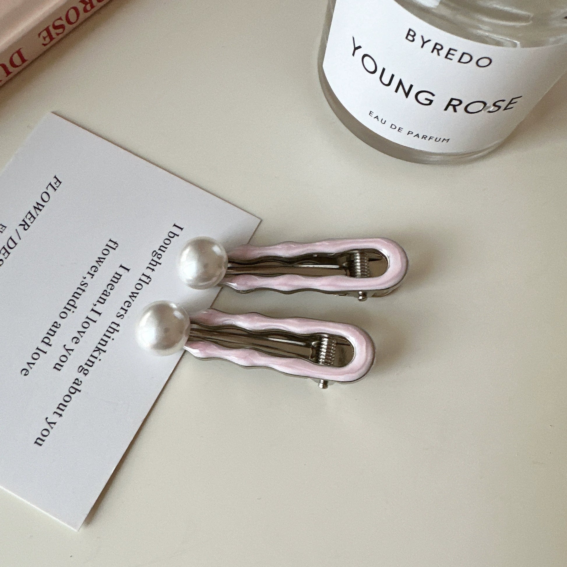 Elegant Pink Pearl Bobby Clips