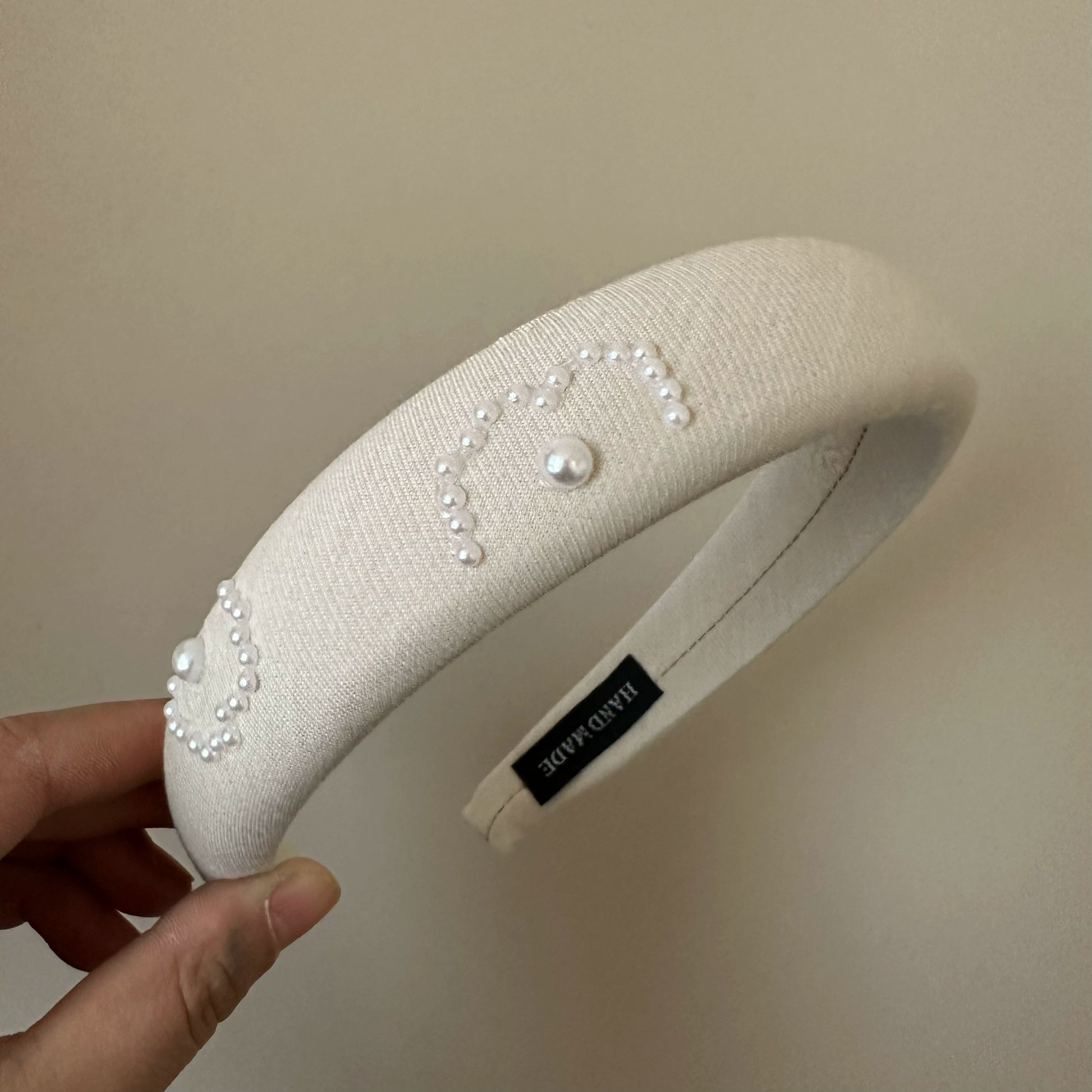 Pearl Embroidered Hair Accessory Set