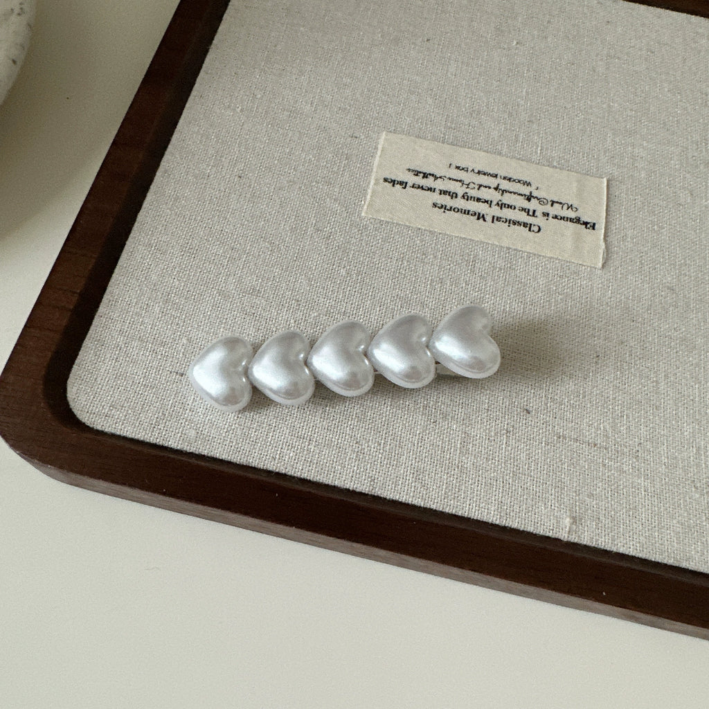 Pearl Heart Bow Clips
