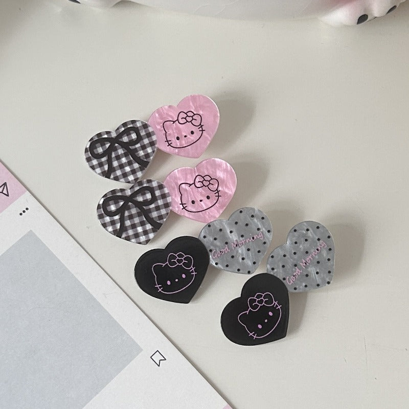 Adorable Hello Kitty Heart Clips