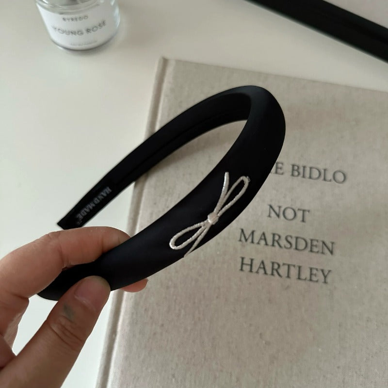 Elegant Bow Knit Crew Hair Clip