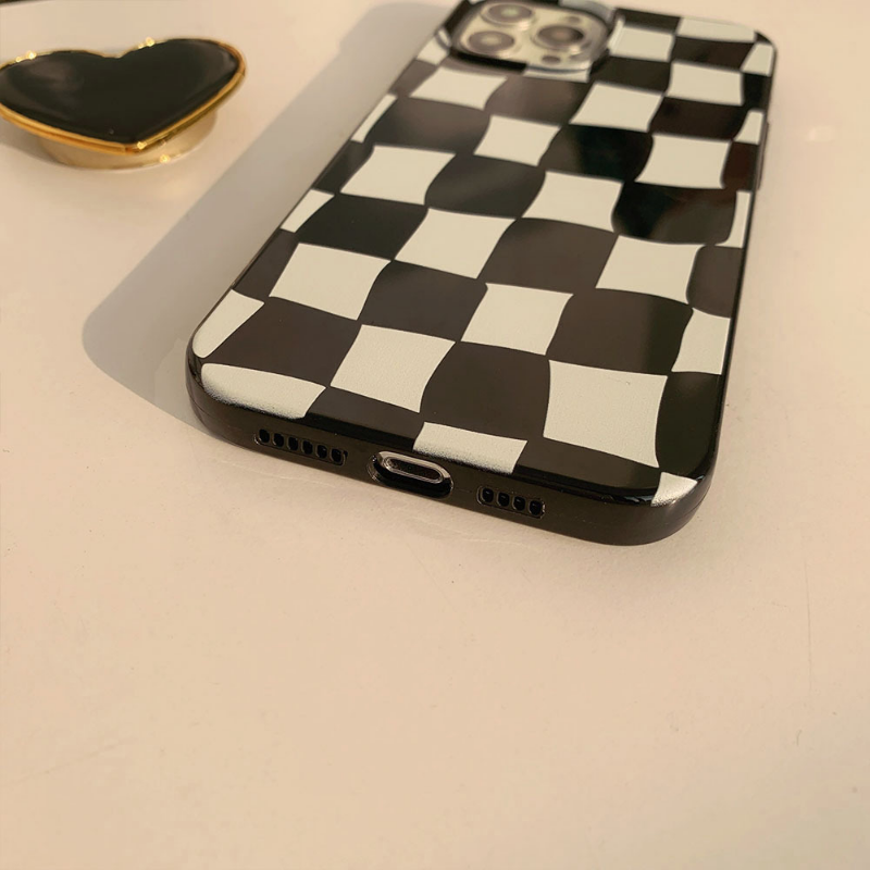 Checkerboard Heart Pop Socket Case