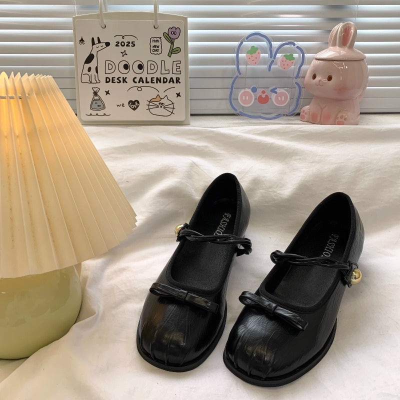 Glossy Bowknot Mary Jane Flats