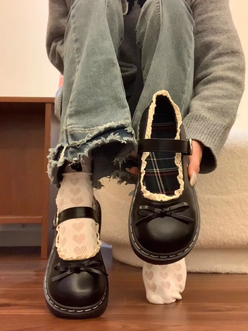 Classic Scalloped Girls' Mary Jane Shoes