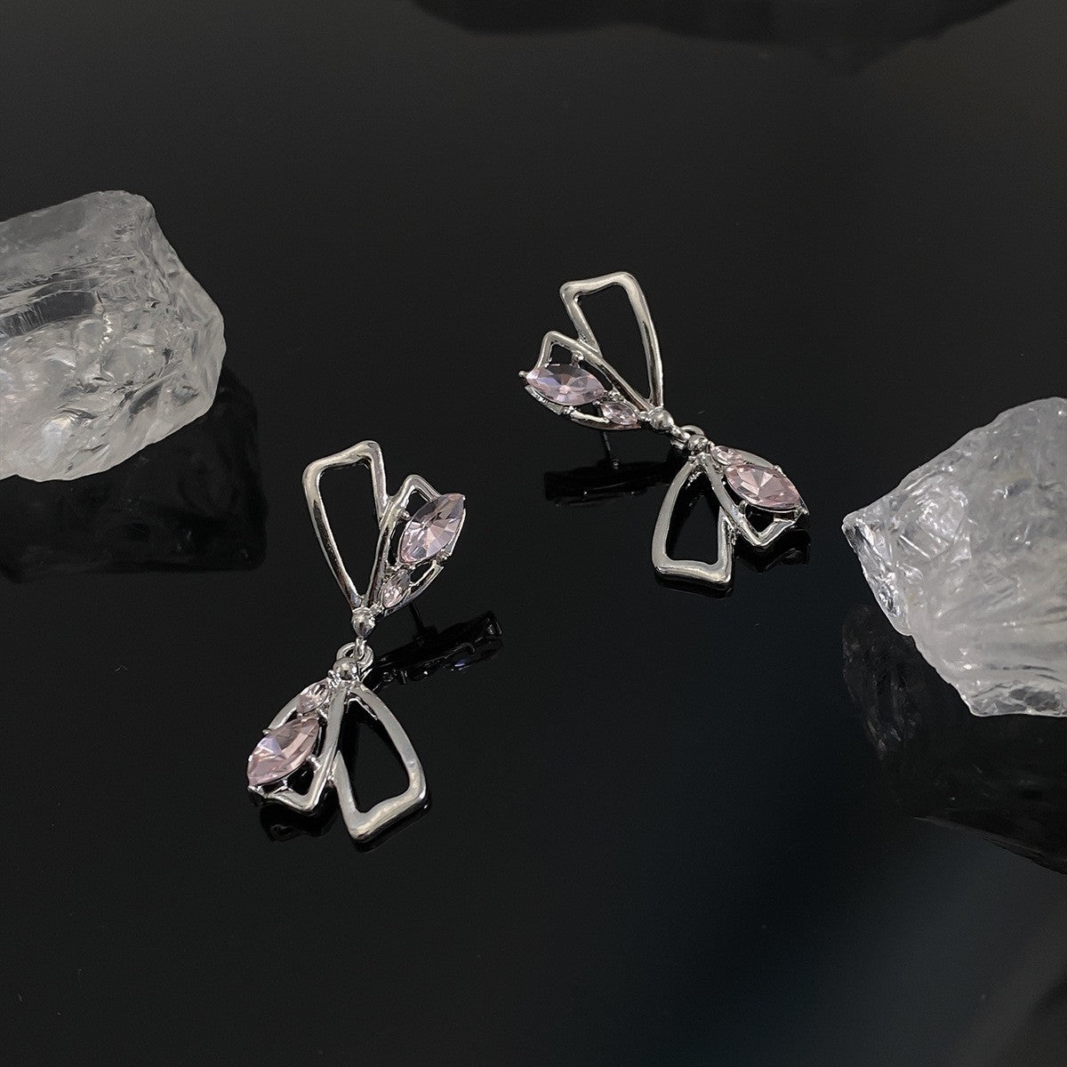 Sweet Pink Heart Rhinestone Earrings