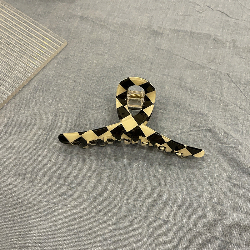 Monochrome Checkered Claw Clip