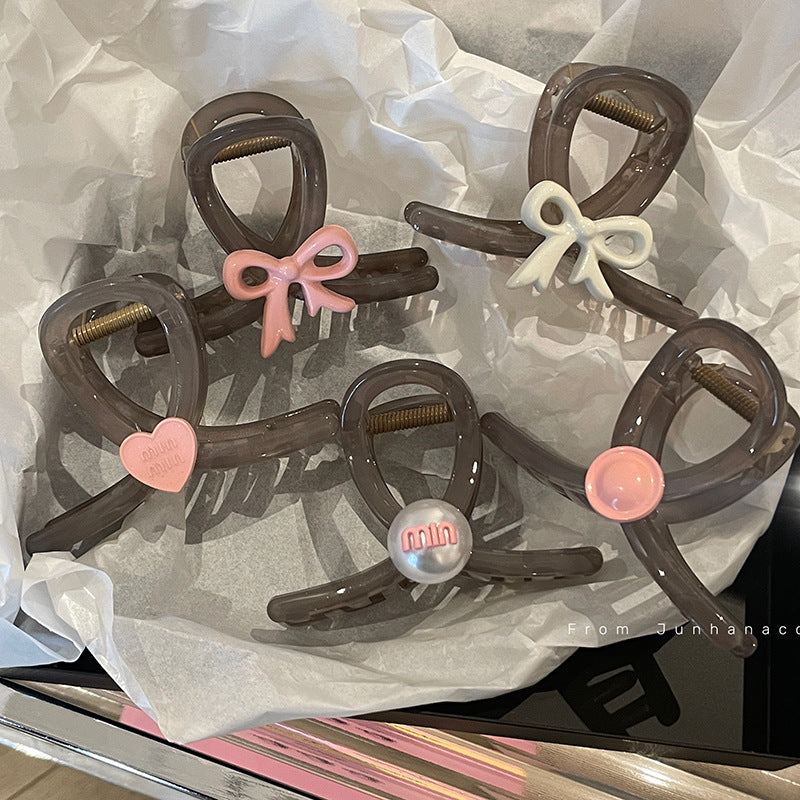 Twisted Cute Charm Claw Clip