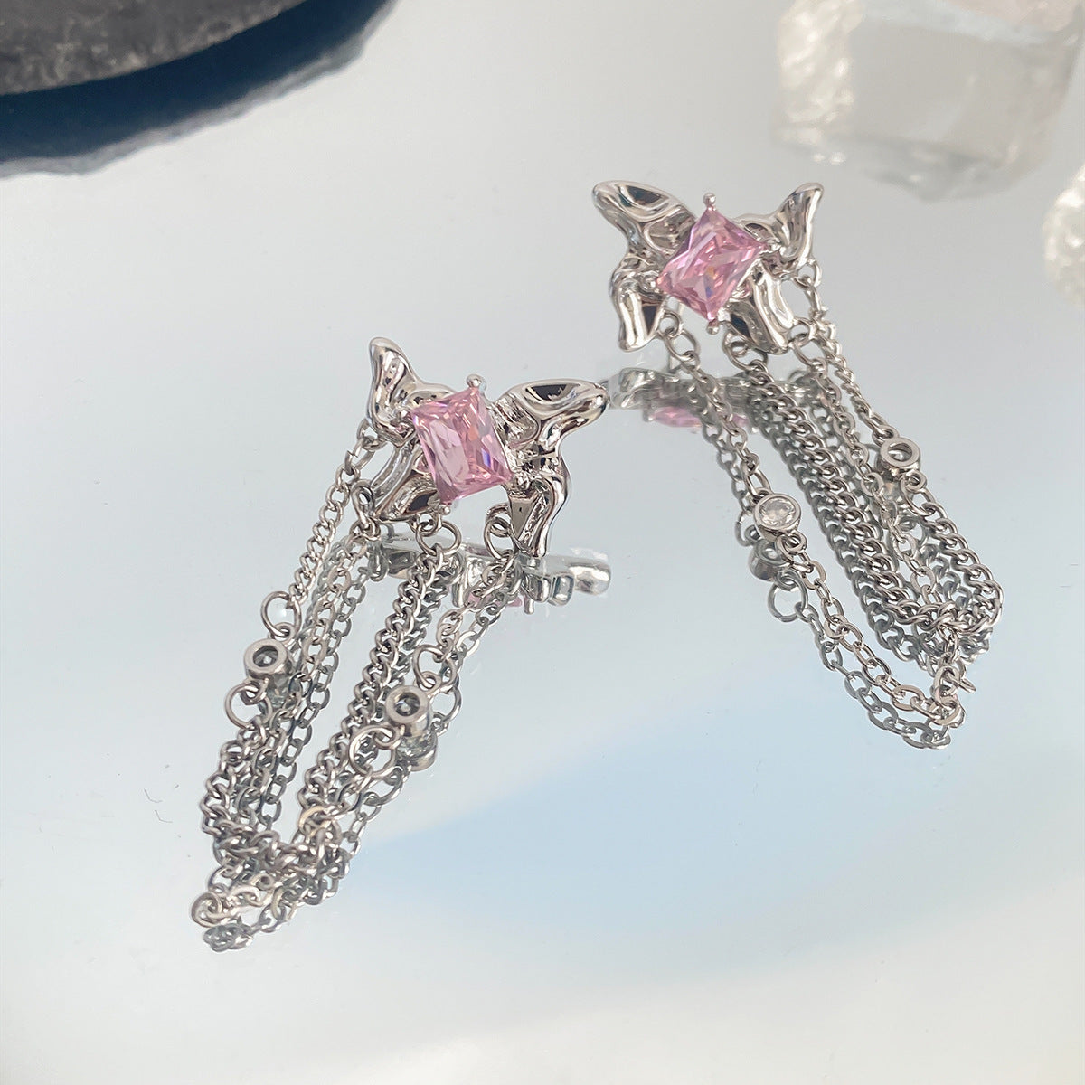 Sweet Pink Heart Rhinestone Earrings
