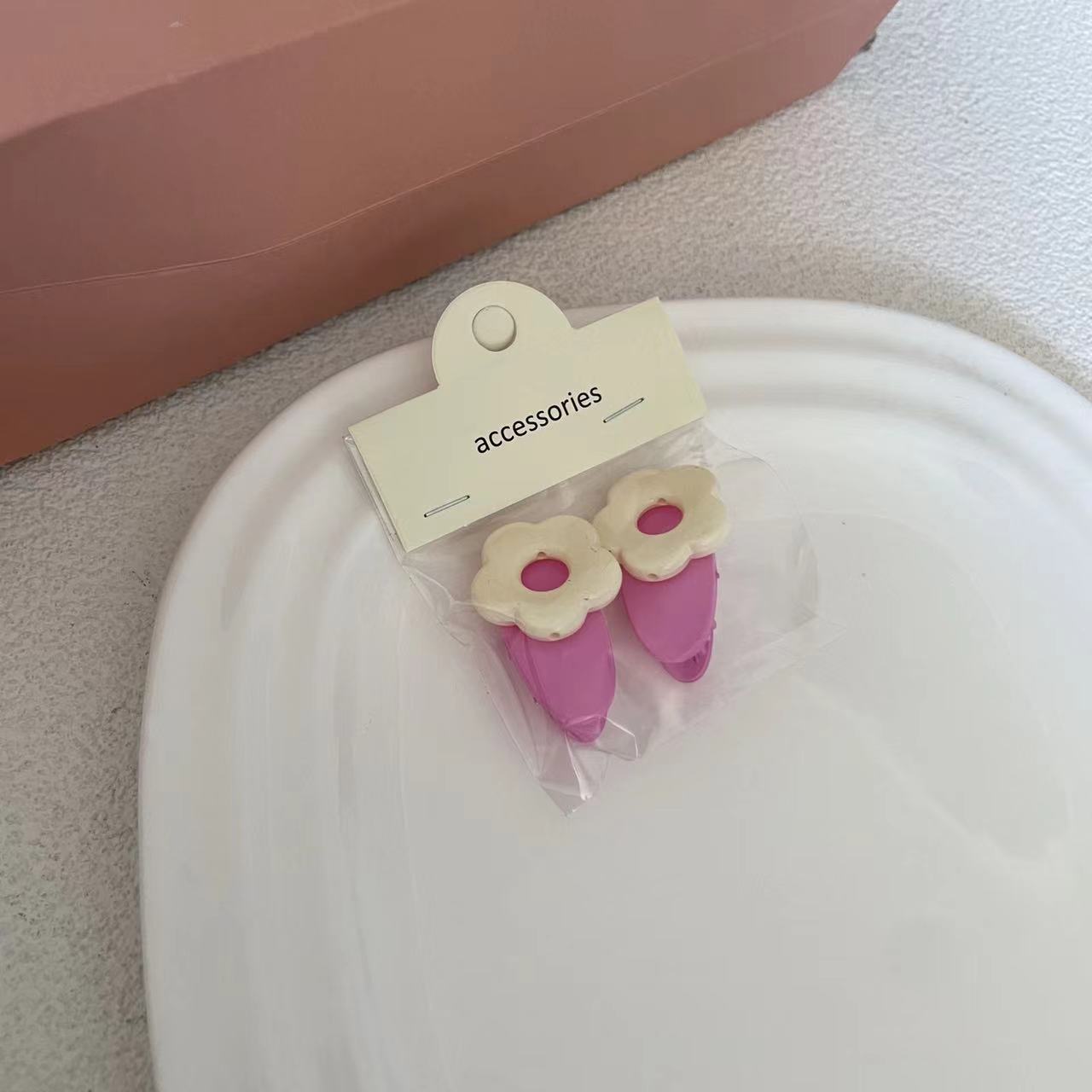 Daisy Power Clip