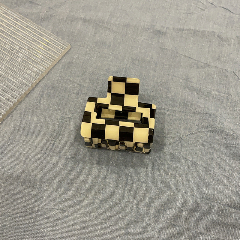 Monochrome Checkered Claw Clip